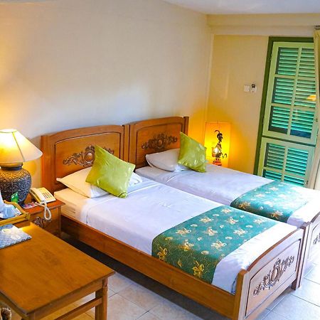 Hotel Deli River And Restaurant Omlandia Medan Dış mekan fotoğraf