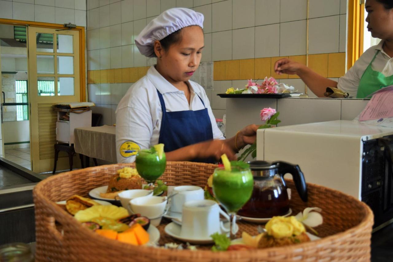 Hotel Deli River And Restaurant Omlandia Medan Dış mekan fotoğraf