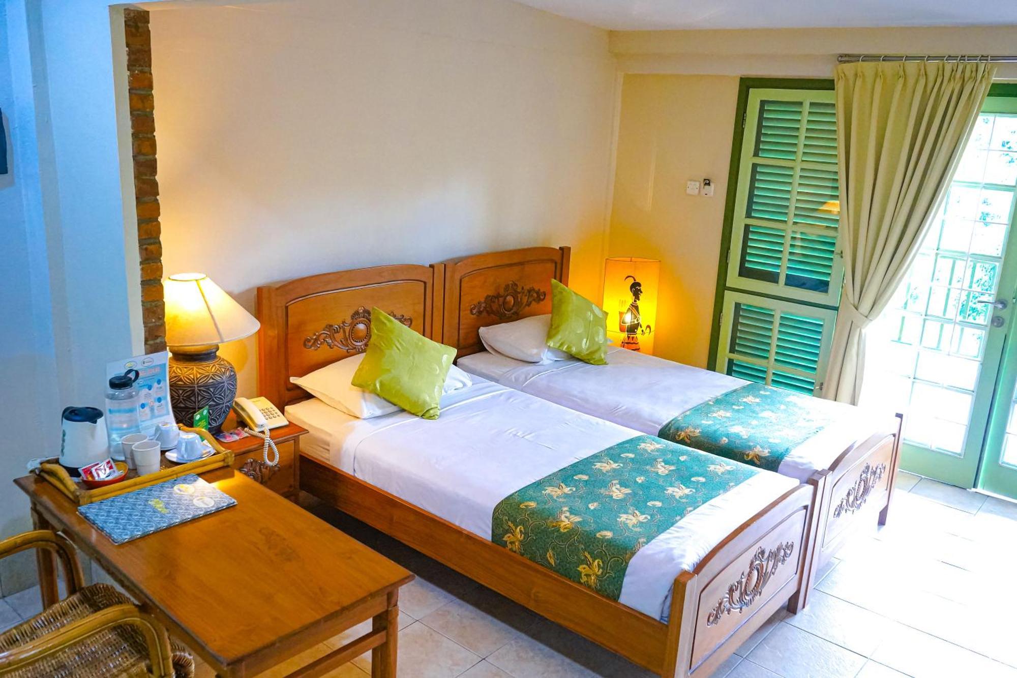 Hotel Deli River And Restaurant Omlandia Medan Dış mekan fotoğraf